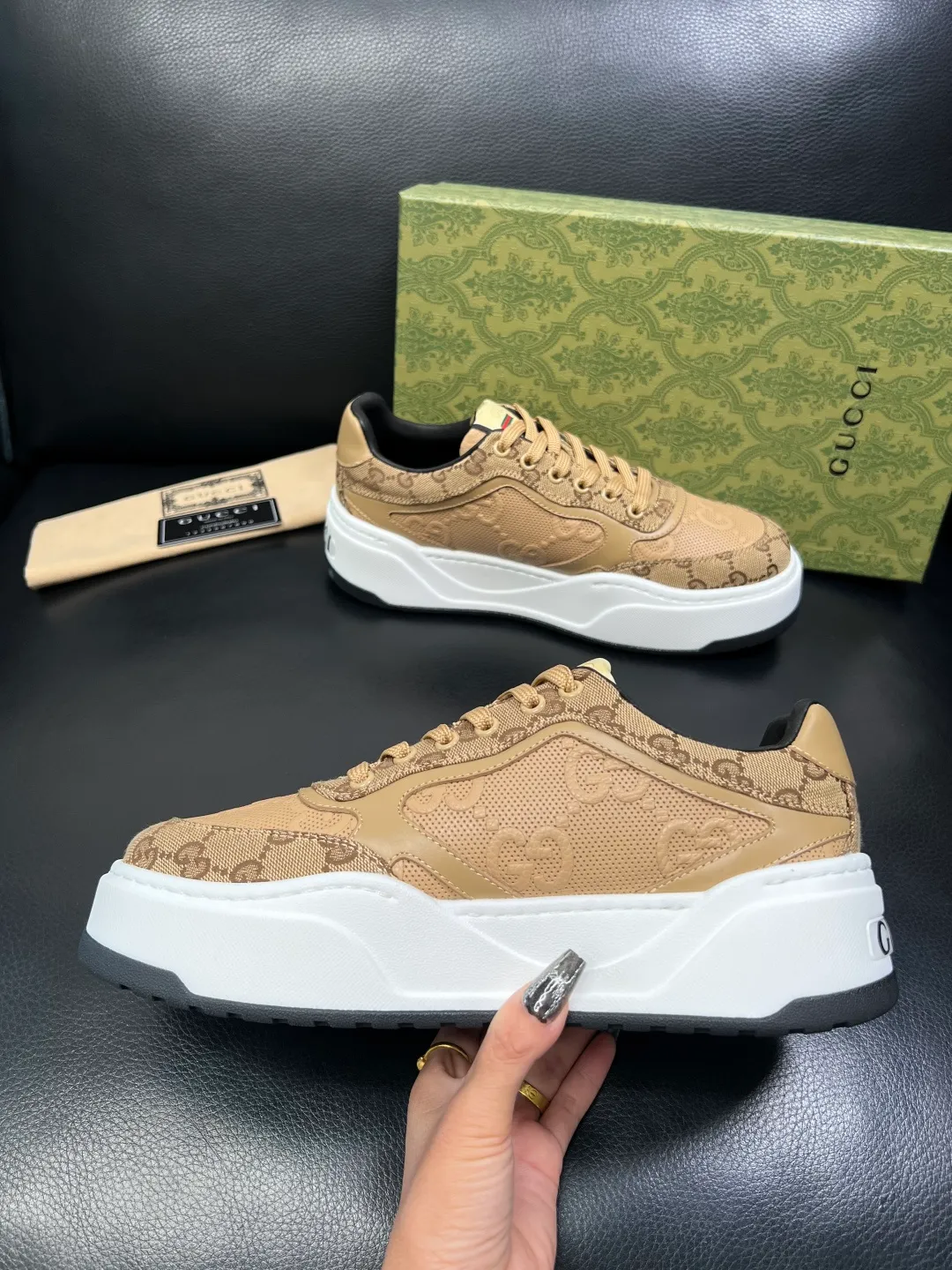 Men's shoes 💰840 Gucci high quality top crafts Gucci counter new original factory configuration, imported cowhide fabric from Italy, imported cowhide lining, breathable and comfortable, sole: original factory special supply original sole super comfortable, original factory and single goods, welcome to compare, code number 38-44 (customized 45 46)